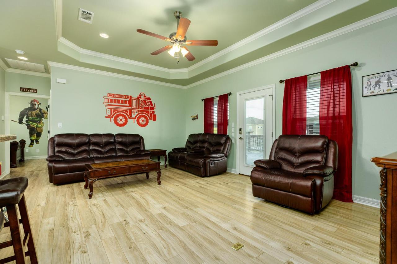 The Firehouse Villa Bolivar Peninsula Bagian luar foto