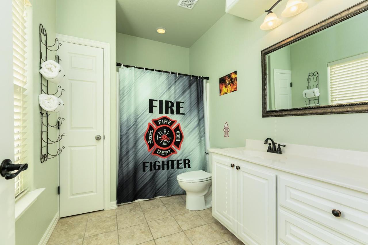 The Firehouse Villa Bolivar Peninsula Bagian luar foto